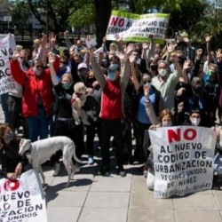 Vecinos de Saavedra, Núñez y Coghlan protestaron contra la construcción de torres