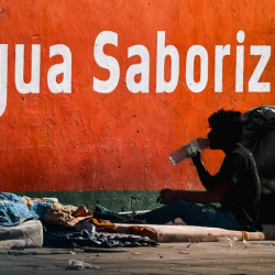 La pobreza urbana en Argentina subió al 41,7 % en el segundo semestre de 2023