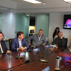 Encuentro entre el Ministro de Infraestructura y el CESBA para debatir sobre movilidad urbana