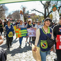 Nueva marcha de cartoneros por la restitución del transporte desde el conurbano