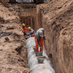 Las constructoras apenas cobraron el 20% de las deudas pero ninguna inició juicio contra el Estado