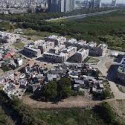 Jorge Macri confirmó que suspenderá la construcción de viviendas en las villas