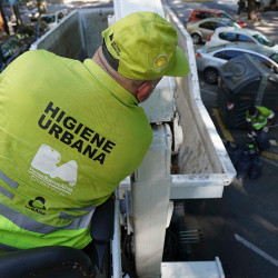 El Gobierno de la Ciudad presiona a las empresas de recolección por la basura en las calles