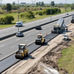 La Autopista Buenos Aires-La Plata suma un cuarto carril para aliviar los viajes diarios