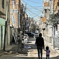 El 75% de los hogares en barrios populares no puede cubrir sus necesidades básicas, según un relevamiento nacional
